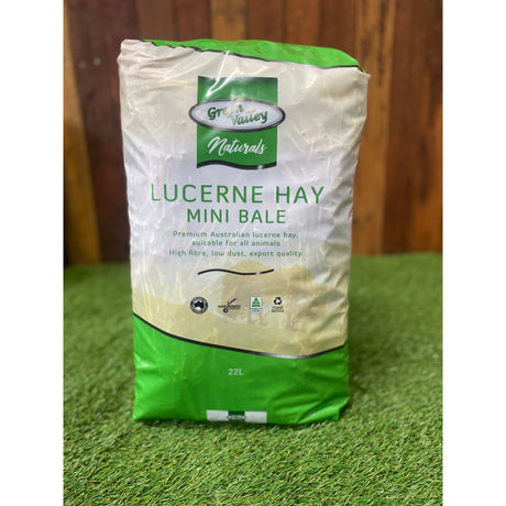 Green Valley Naturals Lucerne Bale 22L