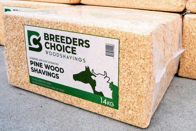 Breeders Choice Wood Shavings Pet Bedding Small